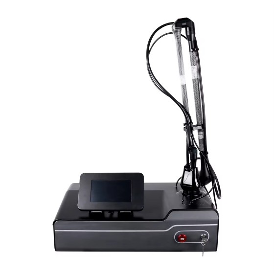 Portable CO2 Fractional Laser Cutting Machine 10600 Laser Beauty Salon Use CO2 Vaganal Tightening Equipment